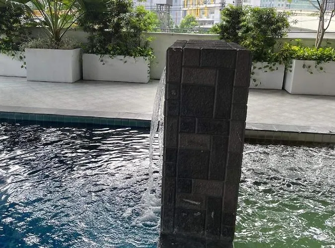 Bed & Breakfast Ama Tower Residences *